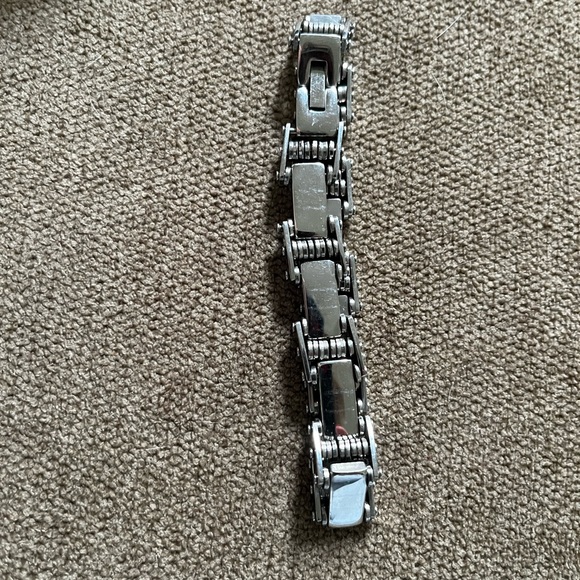 Stainless steel beautiful Braclet - Picture 2 of 6